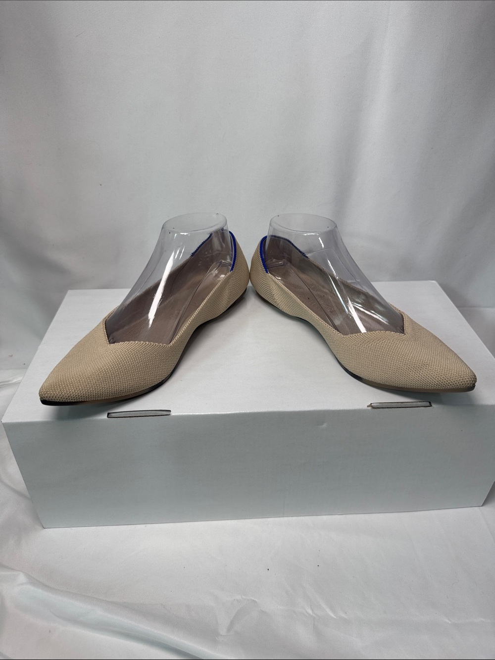 ✨Rothy’s The Point in Ecru Beige — Women’s Size 9 ✨